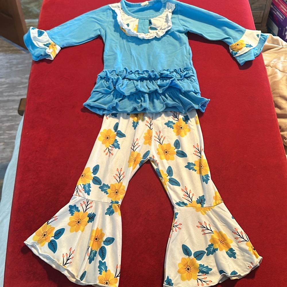 Boutique Bell-Bottom Set